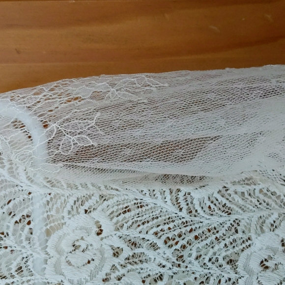 Lucky Brand Floral Lace Crocheted Whimsical Dainty Transparent Top Medium Ivory - Picture 5 of 16